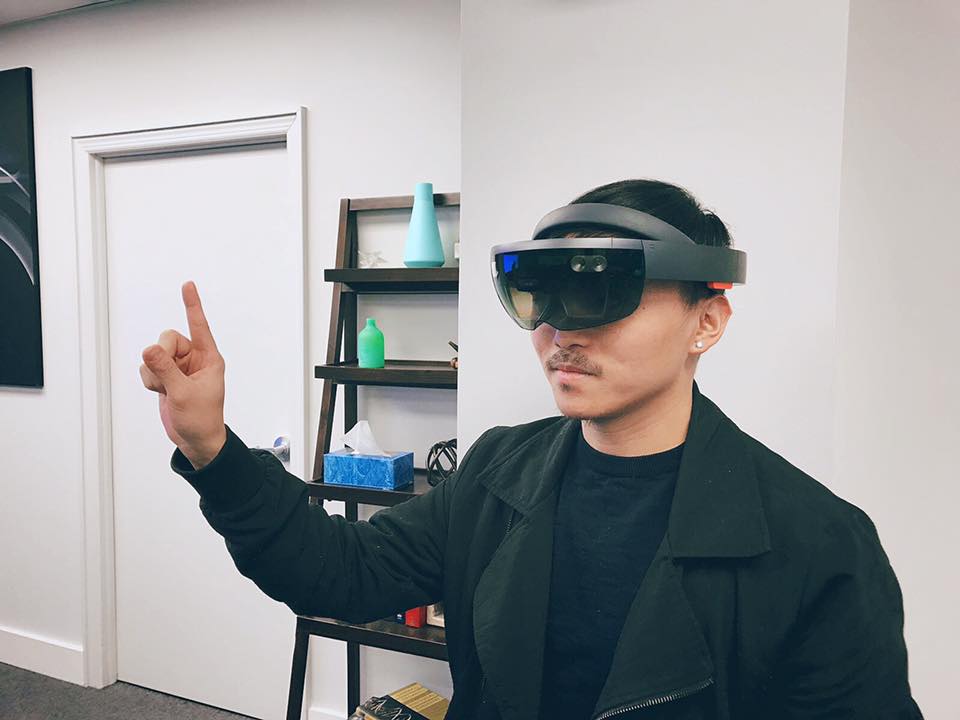 Me trying HoloLens in the Microsoft Store of 5th Avenue in NYC