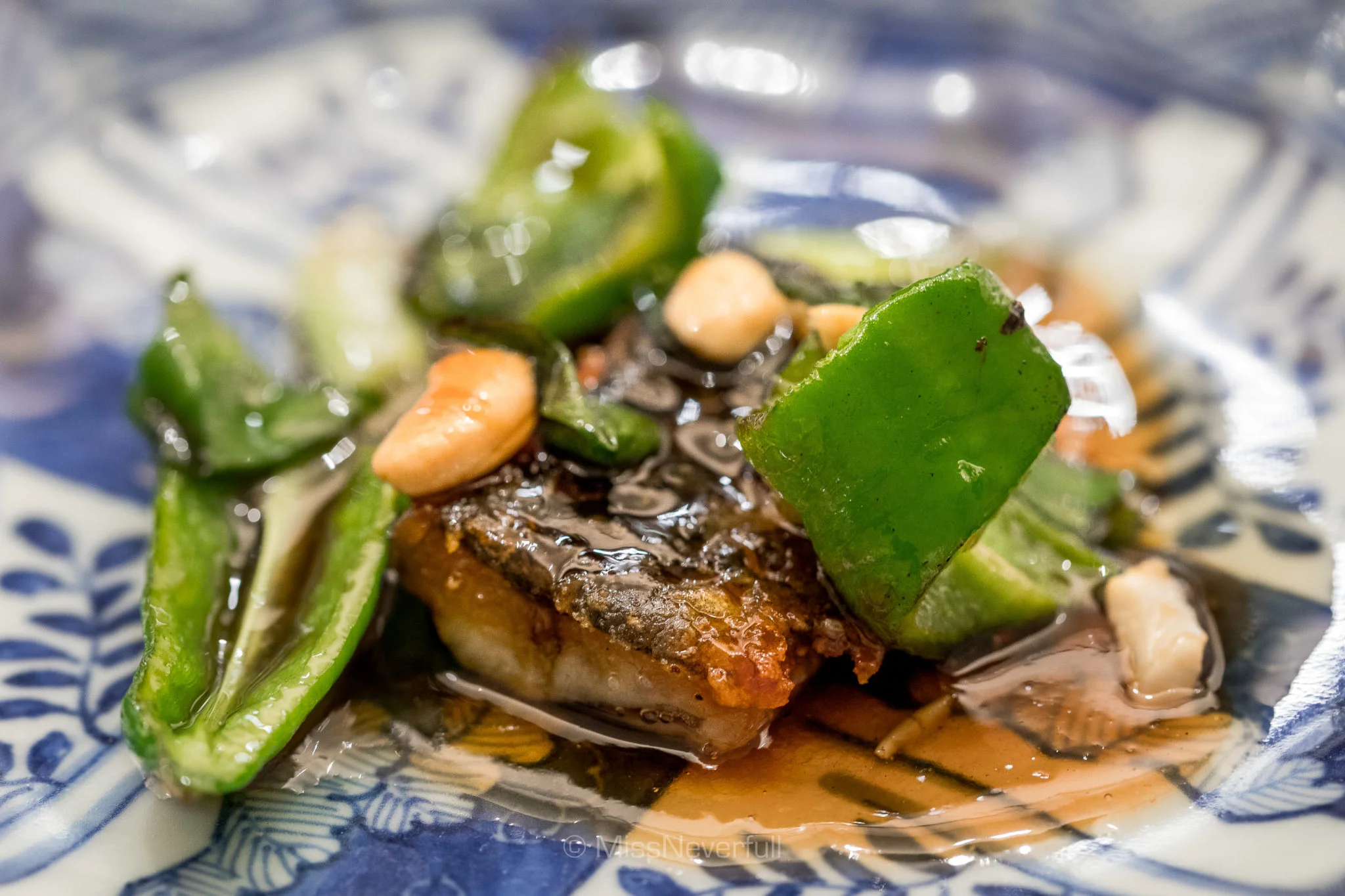 2. Natural eel from Shizuoka, pepper and sweet vinegar sauce (天然鰻の甘酢唐辛子 )