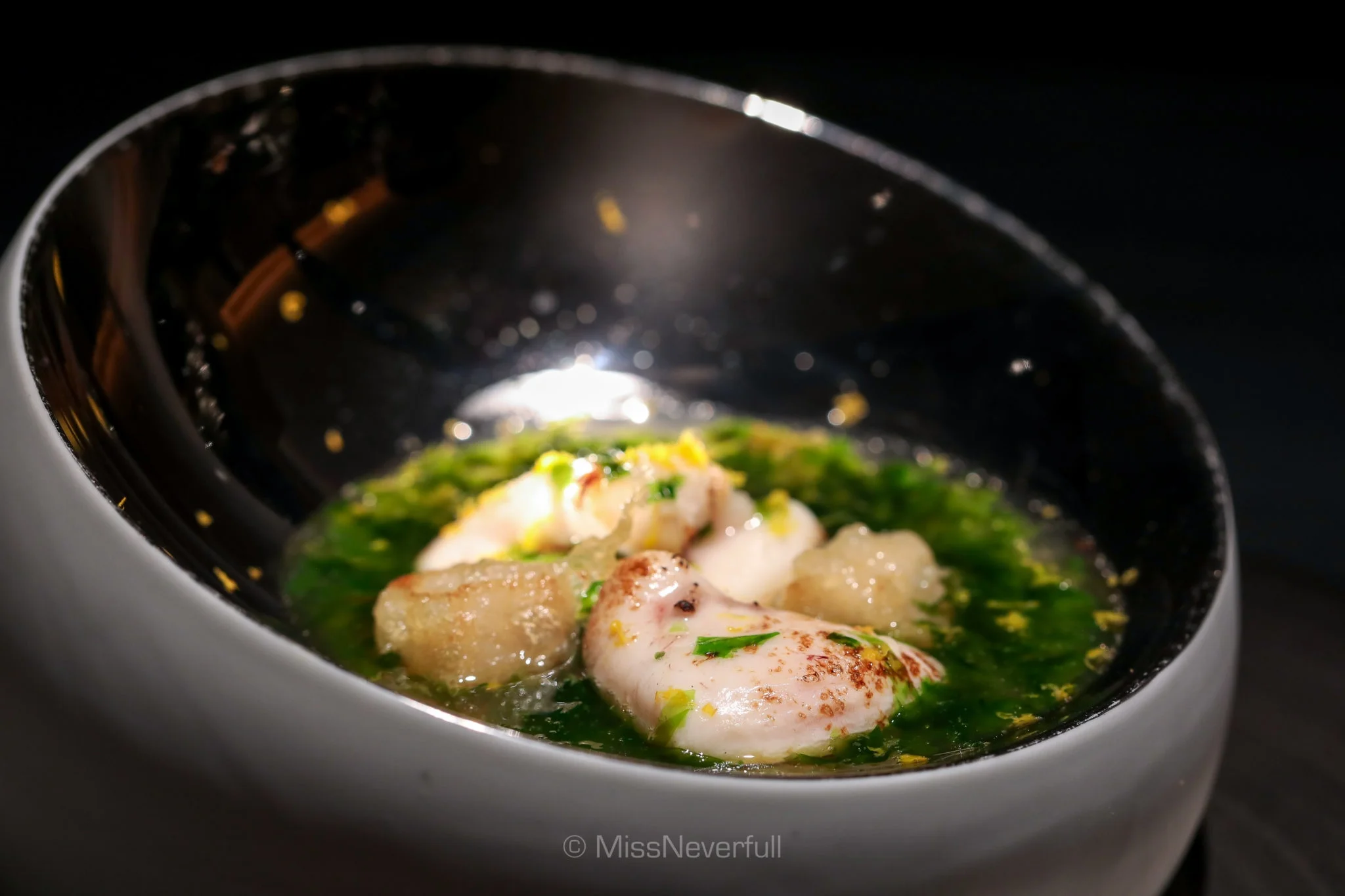 5. Fugu Shirako, Aosa-nori (seaweed), yuzu (フグの白子 青さ海苔)