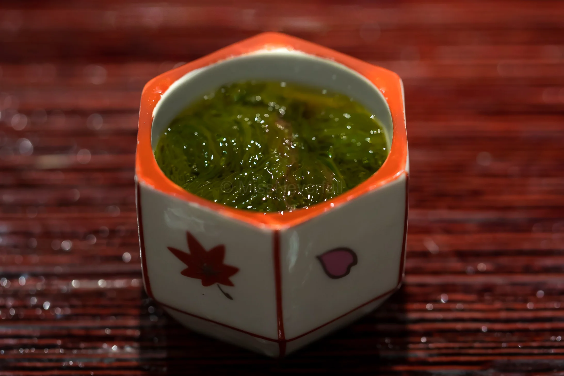 1. Mozuku seaweed from Itoshima (糸島もずく