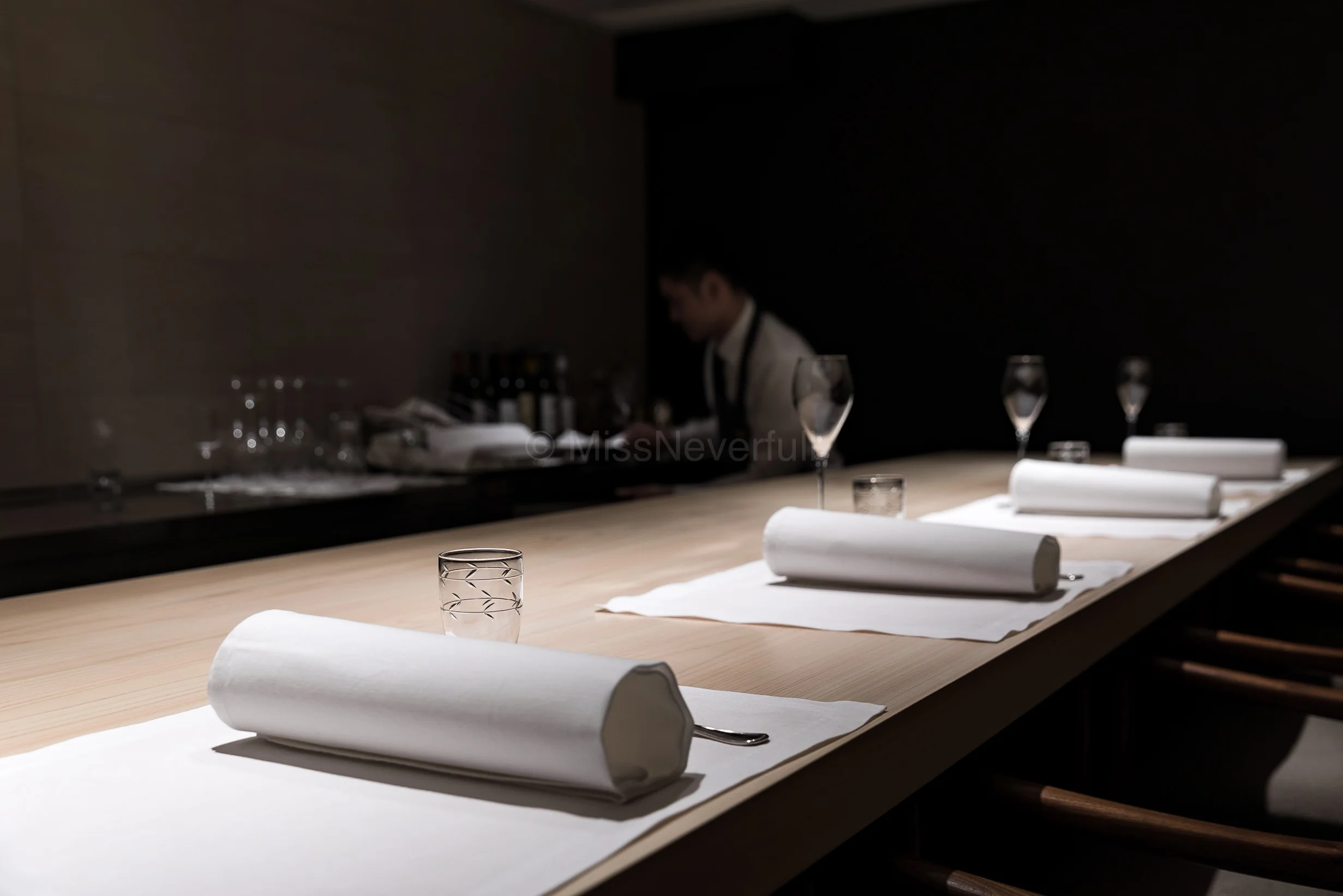 Counter seating