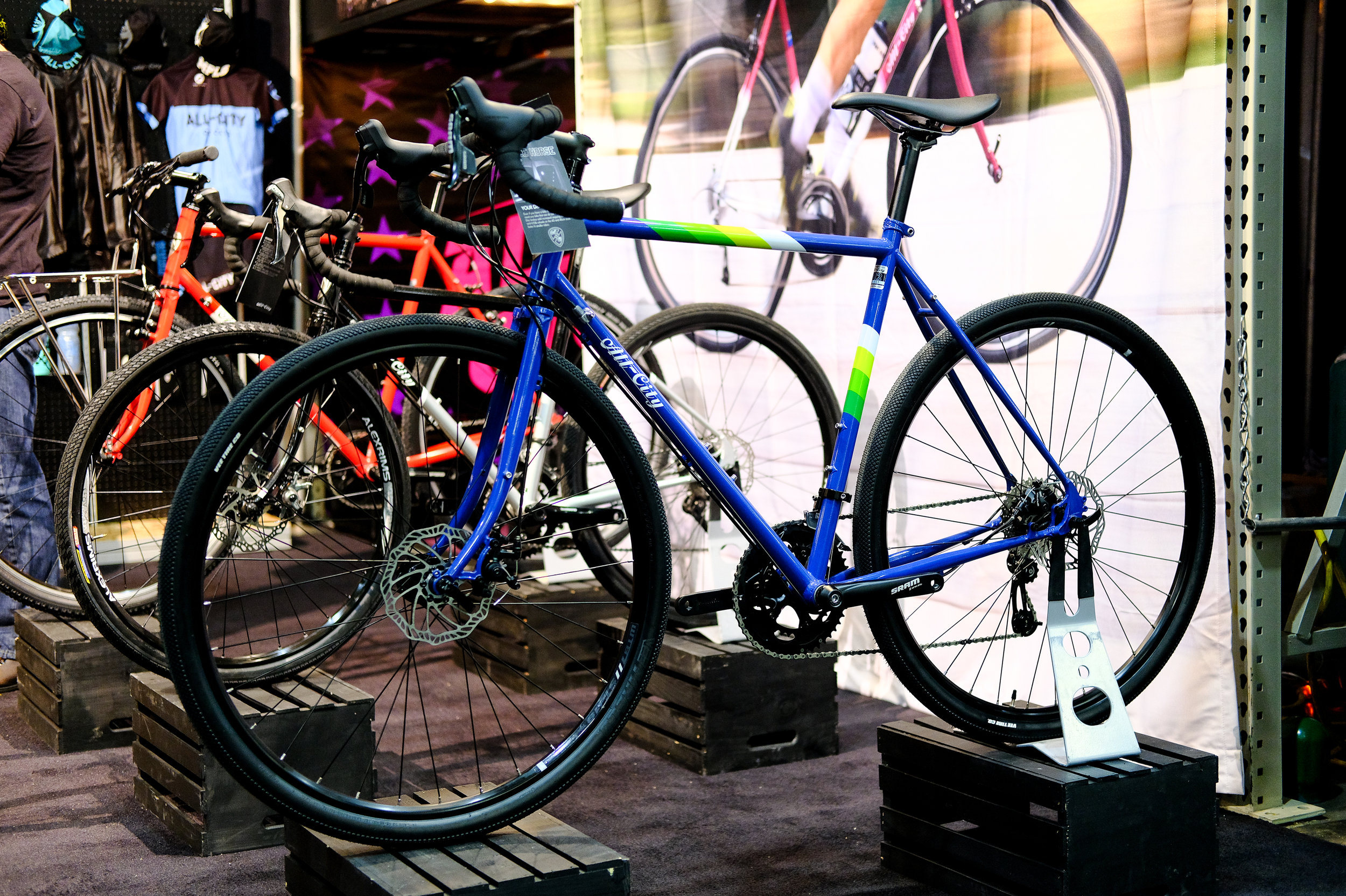 The Space Horse Disc also got a new spec option and colorway.