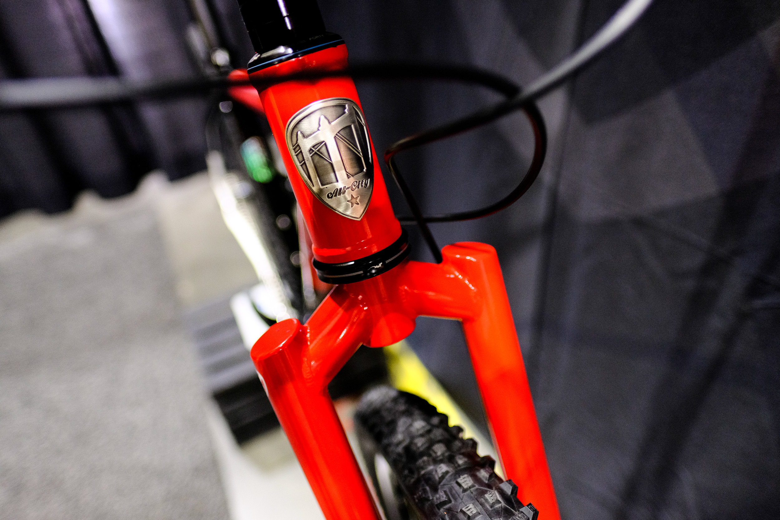 The Log Lady hardtail is as good-looking as ever.