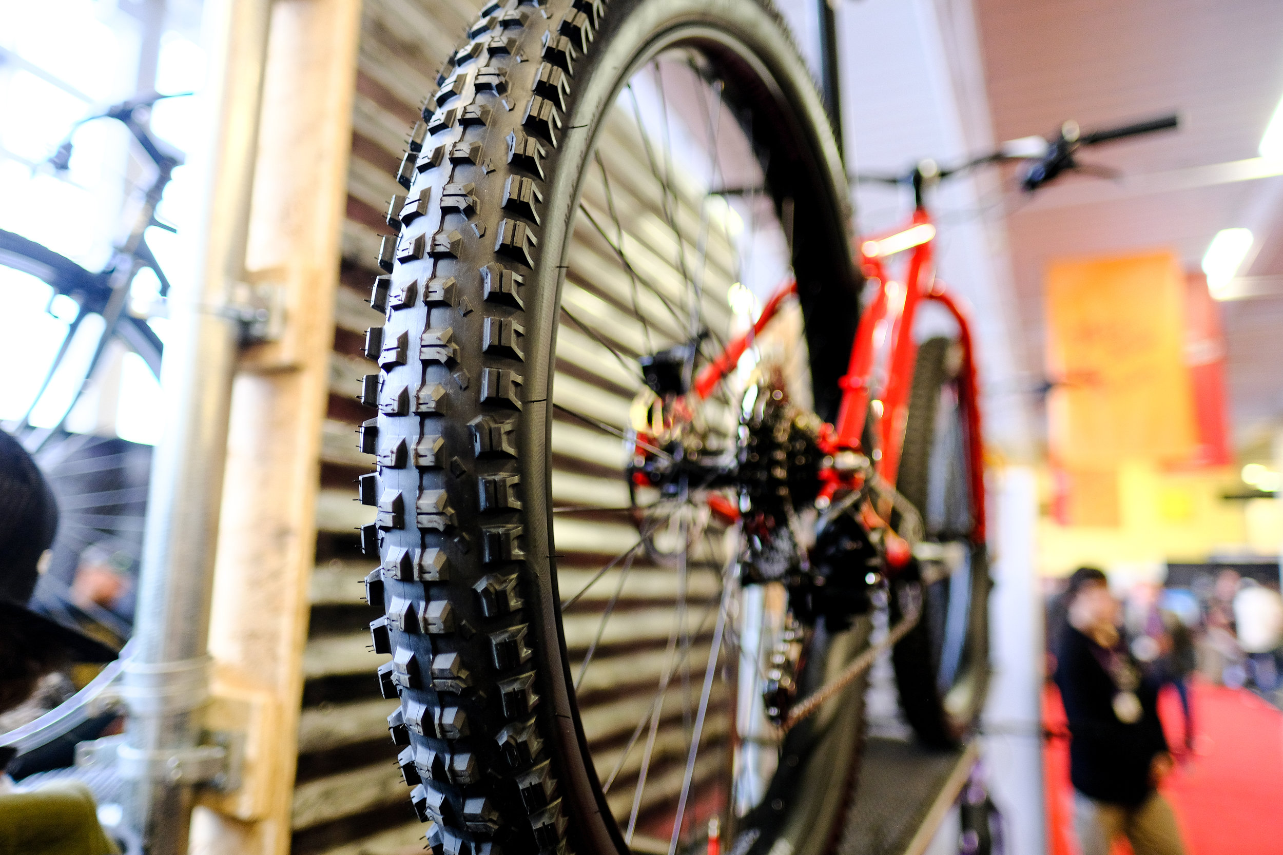 29x3 Surly Dirt Wizard tire