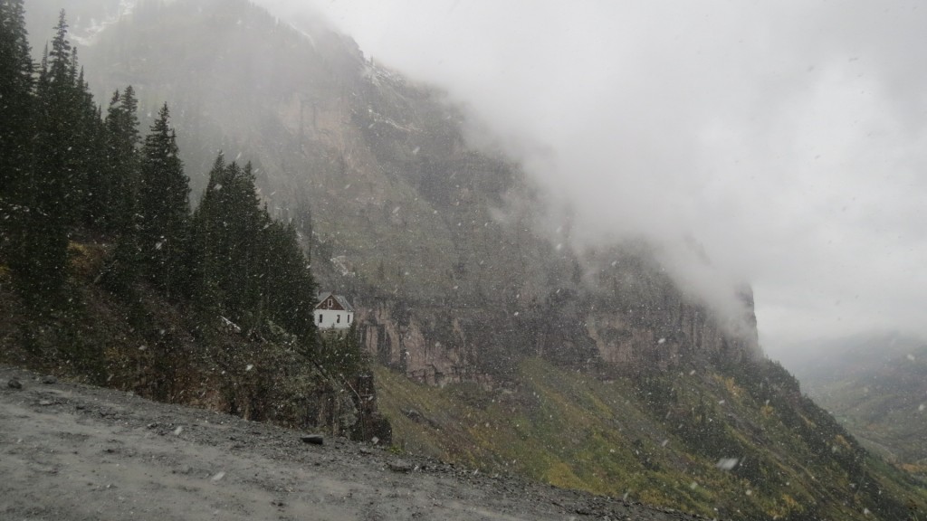 It didn’t take long before it was nearly whiteout and we were in trouble with our autumn-weather hiking clothes.