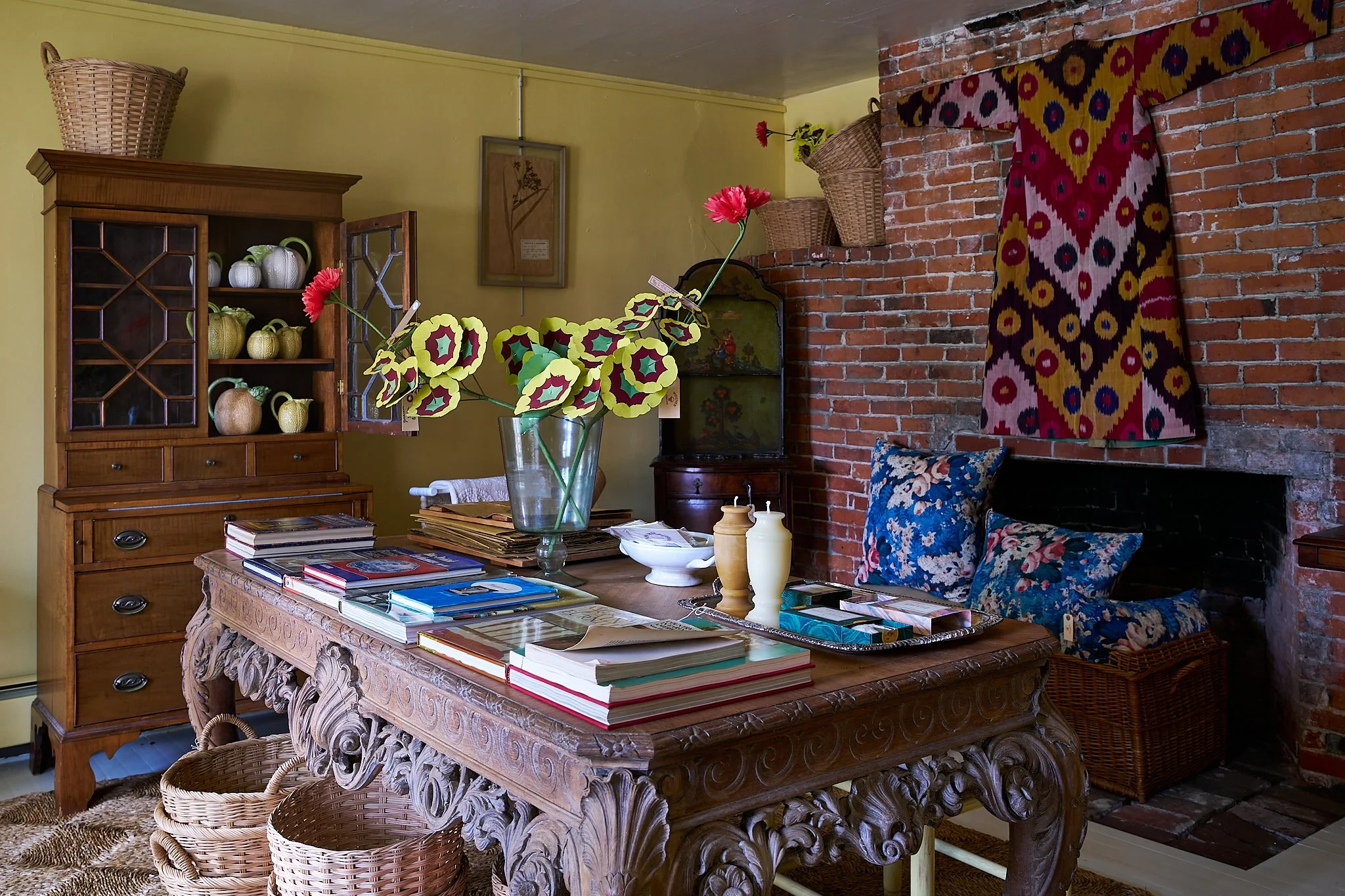 antiques &amp; crafts