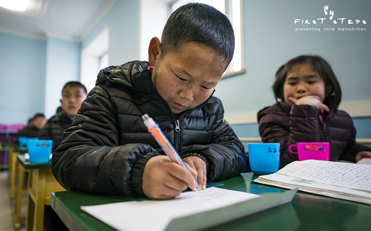 While talking to the students, we learned that 14-year-old Jung Myong-Bom likes to draw so we asked him if he could draw us a picture.