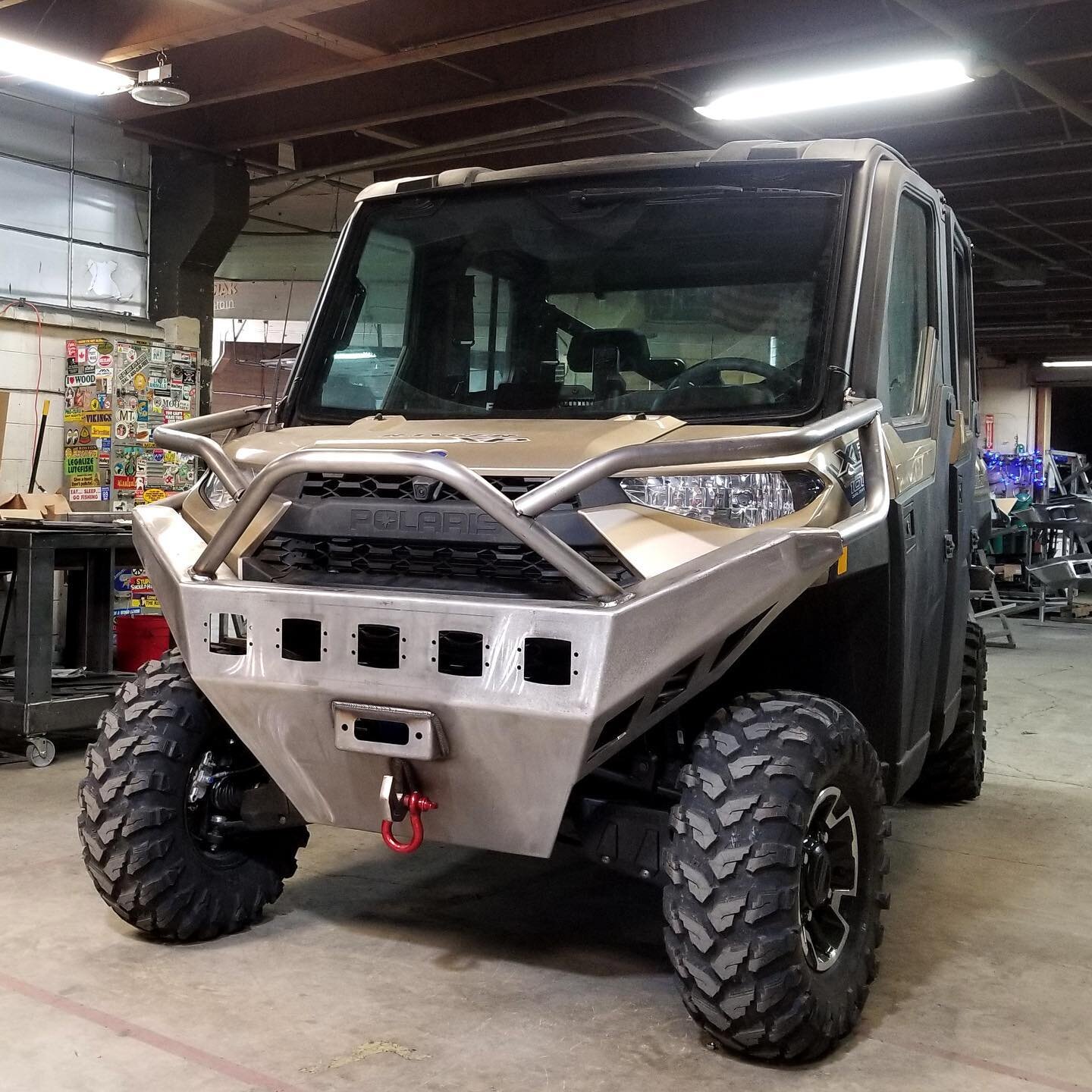 Mini #worktruckwednesday - might be #overkill - but it&rsquo;s ready for when you say &ldquo;....here hold my beer...
#always custom - give us a ring !