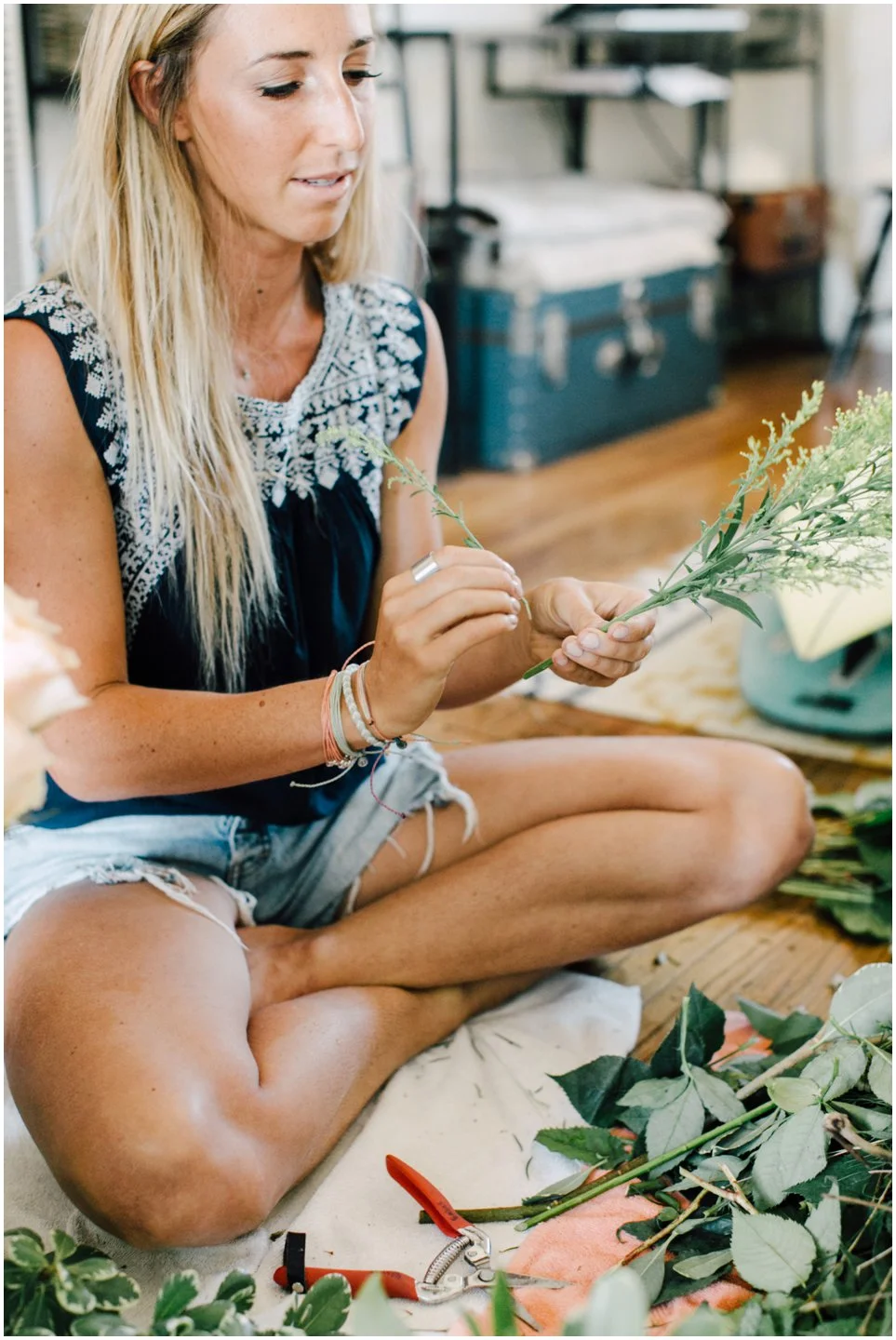 Behind the Scenes with San Diego Florist the Bloom Babes | www.plumandoakphoto.com