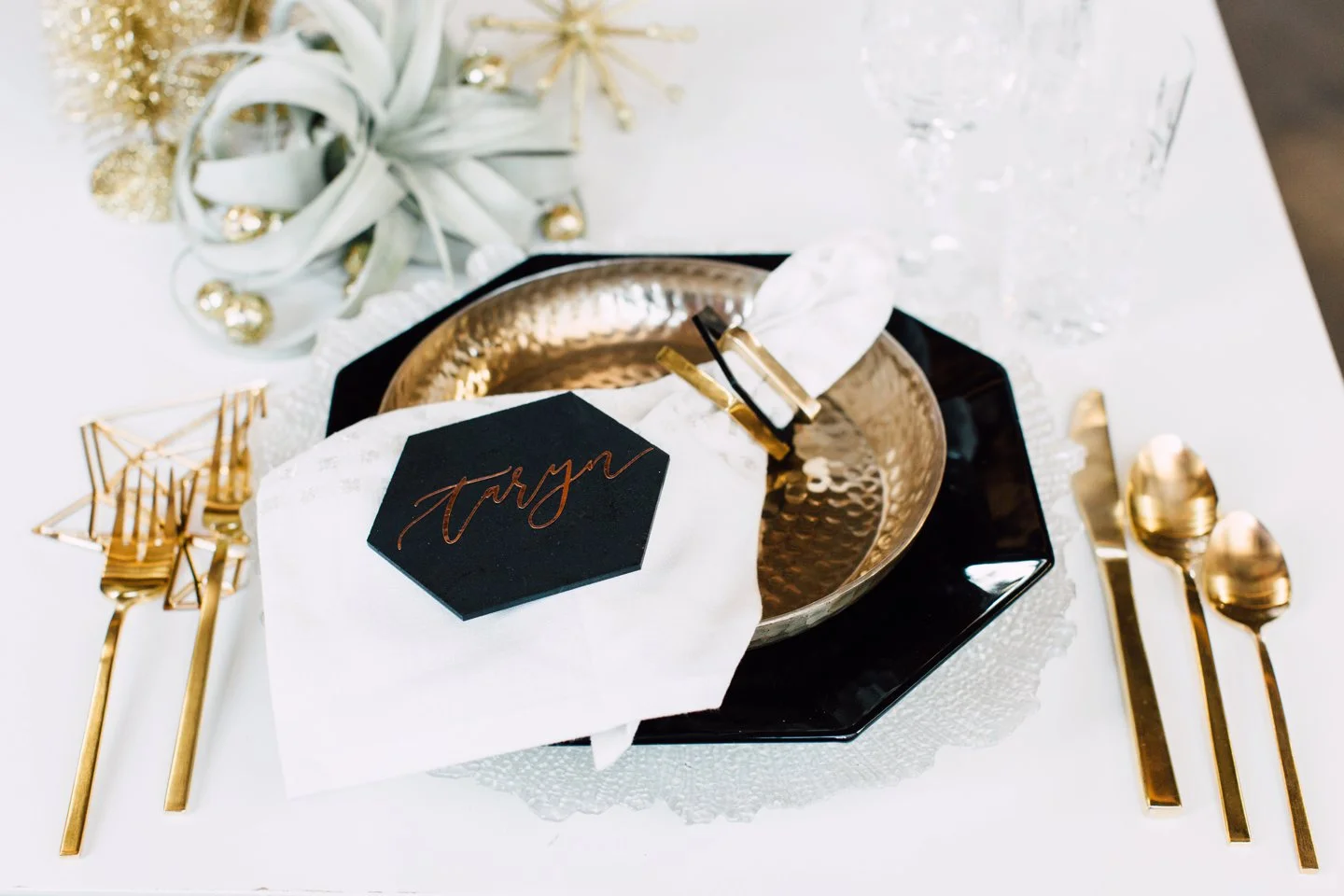 holiday place setting ideas