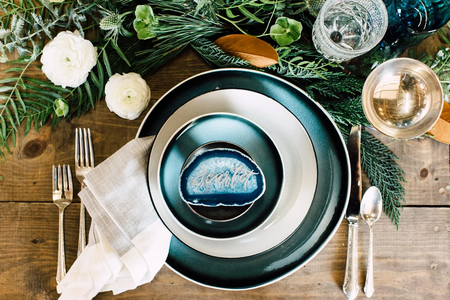 holiday place setting ideas