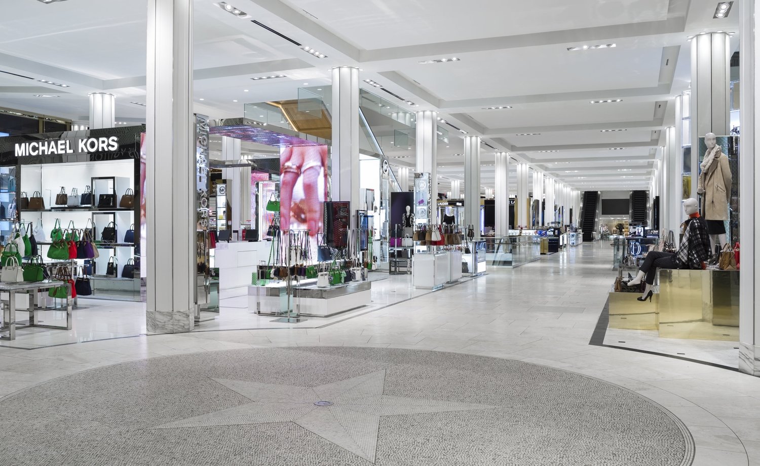 Lord & Taylor 5th Avenue - Highland Associates Architecture