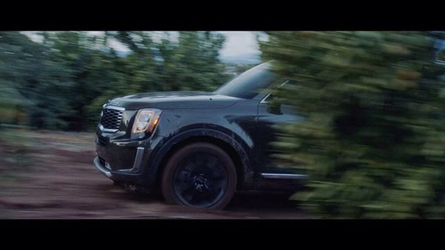 Kia Telluride w/ @franciscopugliese @davantgardemedia
@filmotechnicusa 
1st AC: @cote_cam 
Gaffer: @luxelement 
Key grip: @blackepope
Color: @rickygausis