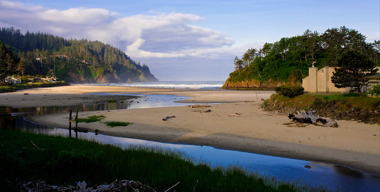 EOT_COAST_MAIN-Neskowin-proposal-rock-inn copy.jpg