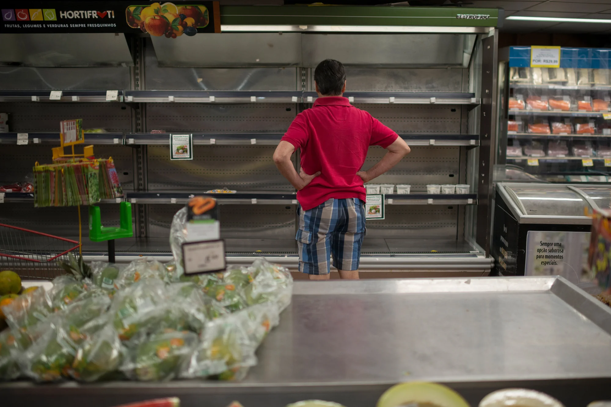 LANDAU_FOLHA_MERCADOS_RJ_04.jpg