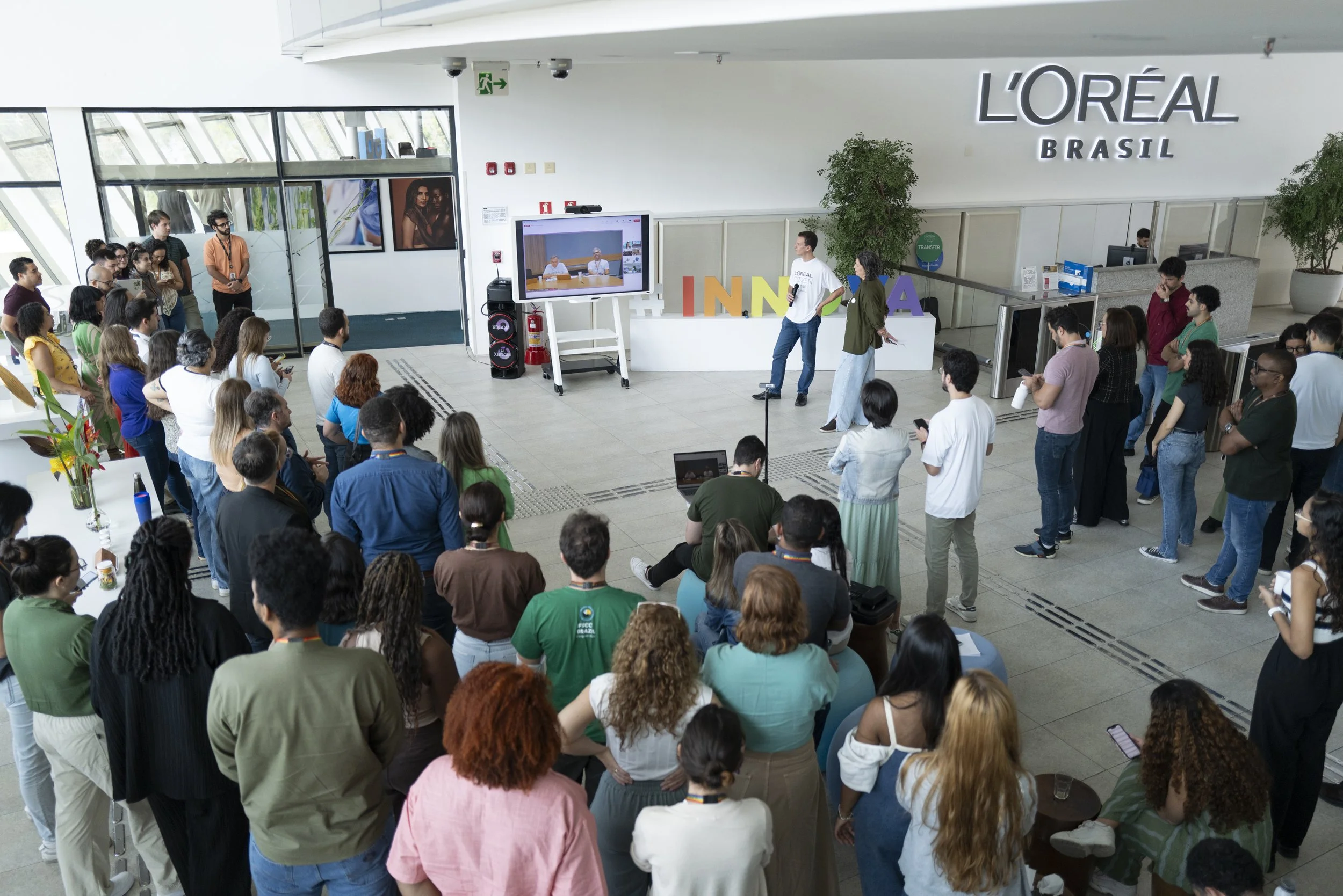 LANDAU_LOREAL_02.jpg