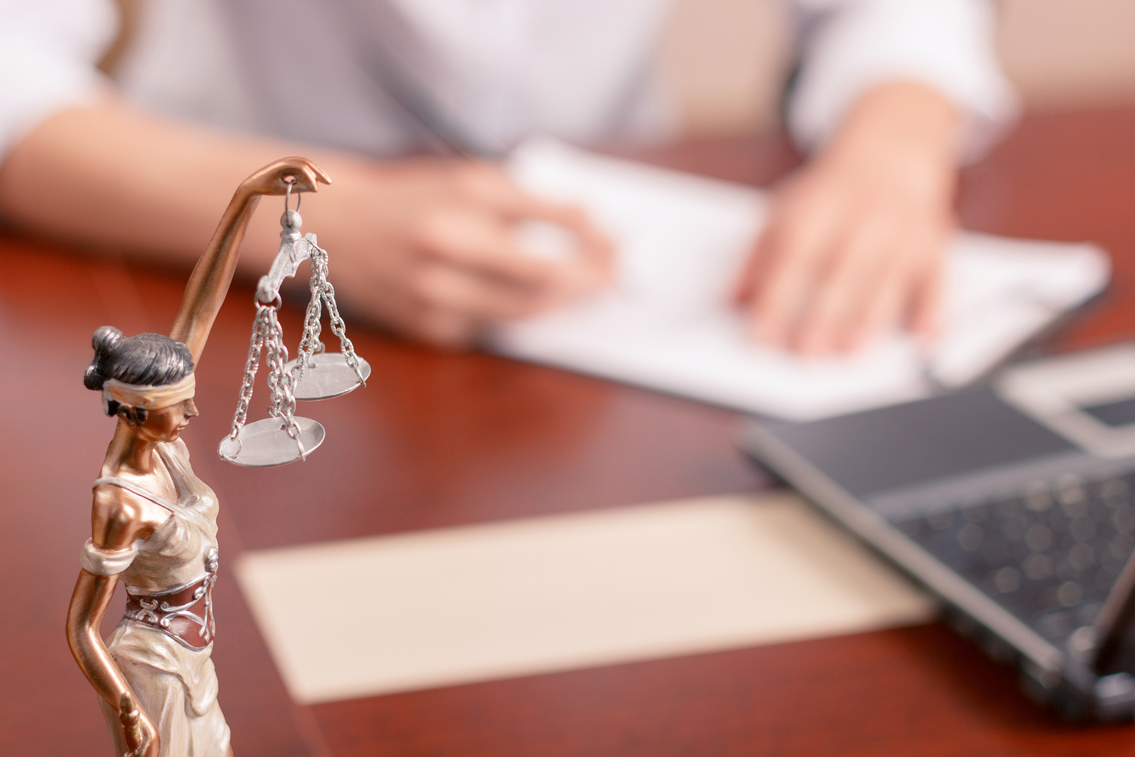 bigstock-Professional-lawyer-signing-do-97619948.jpg