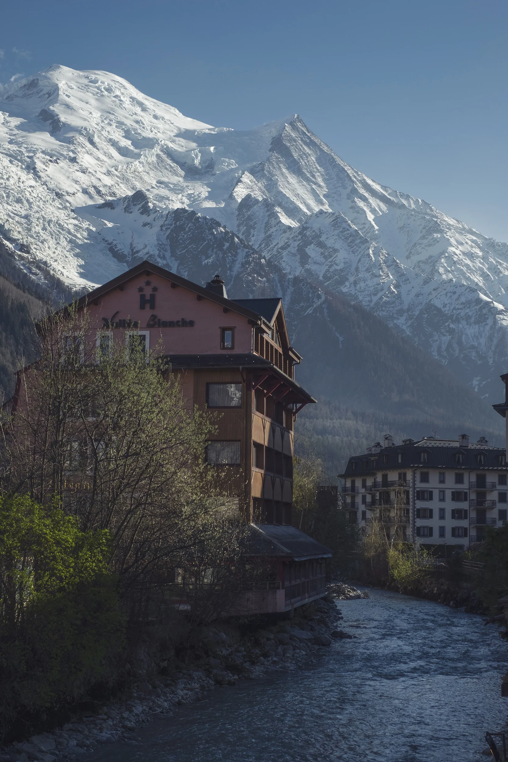 Chamonix5_sm.jpg