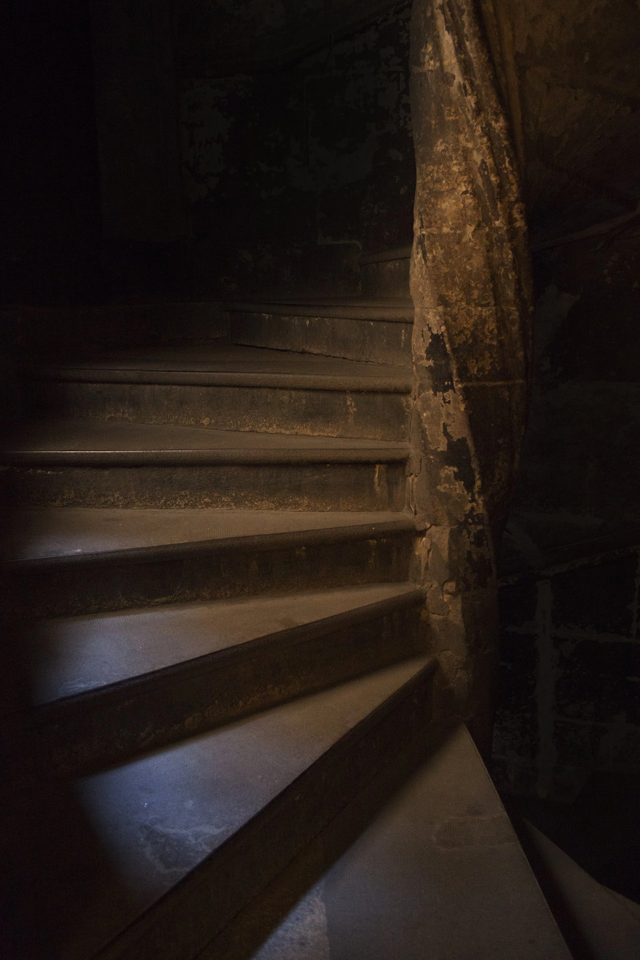 Lyon_stairs 2.jpg