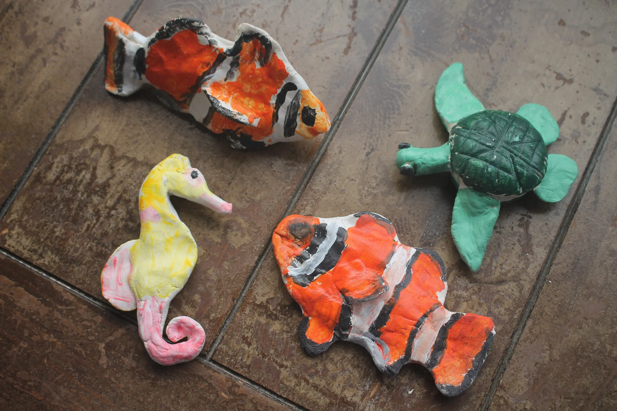  Clown fish, Sea horse, and Turtle 