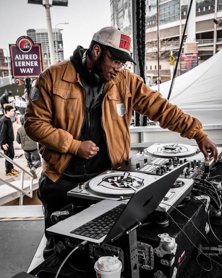 Total Eclipse Fest 2024 Alfred Learner Way Great Lakes Science Center 📸 cred: @concertsbyabbyo #DJNuERA #DoingDJStuff