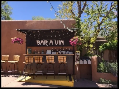 Café des Artistes - Parisian vibes on Canyon Road