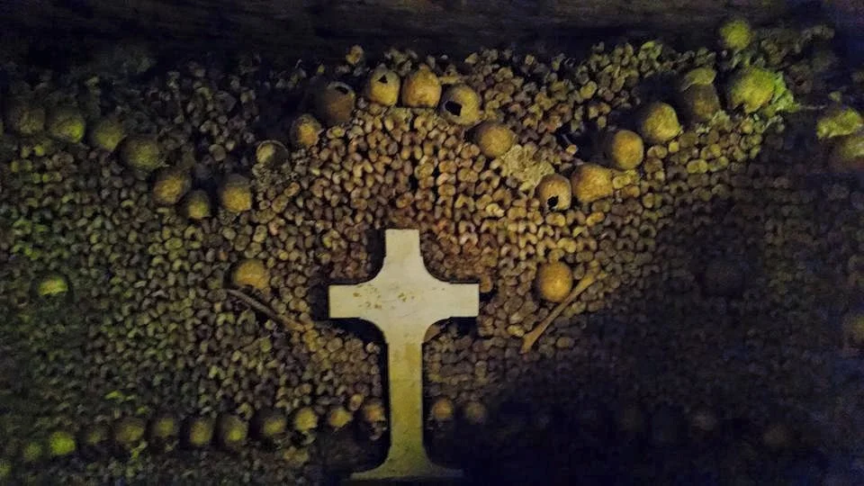 ParisCatacombs2.jpg