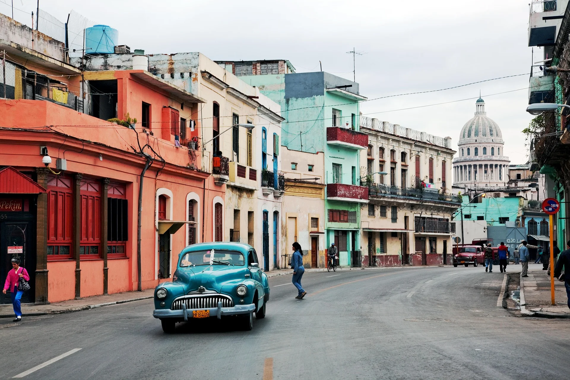 I love the colors of Cuba!