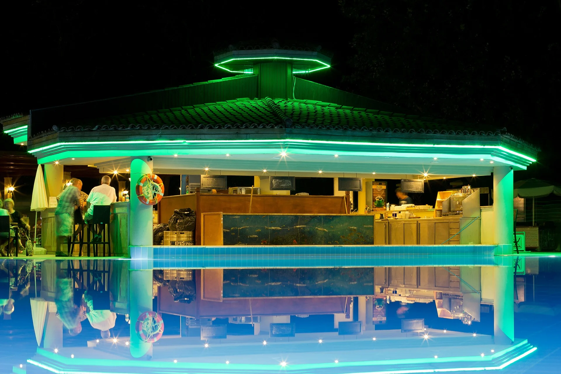 hotel-525276_1920.jpg