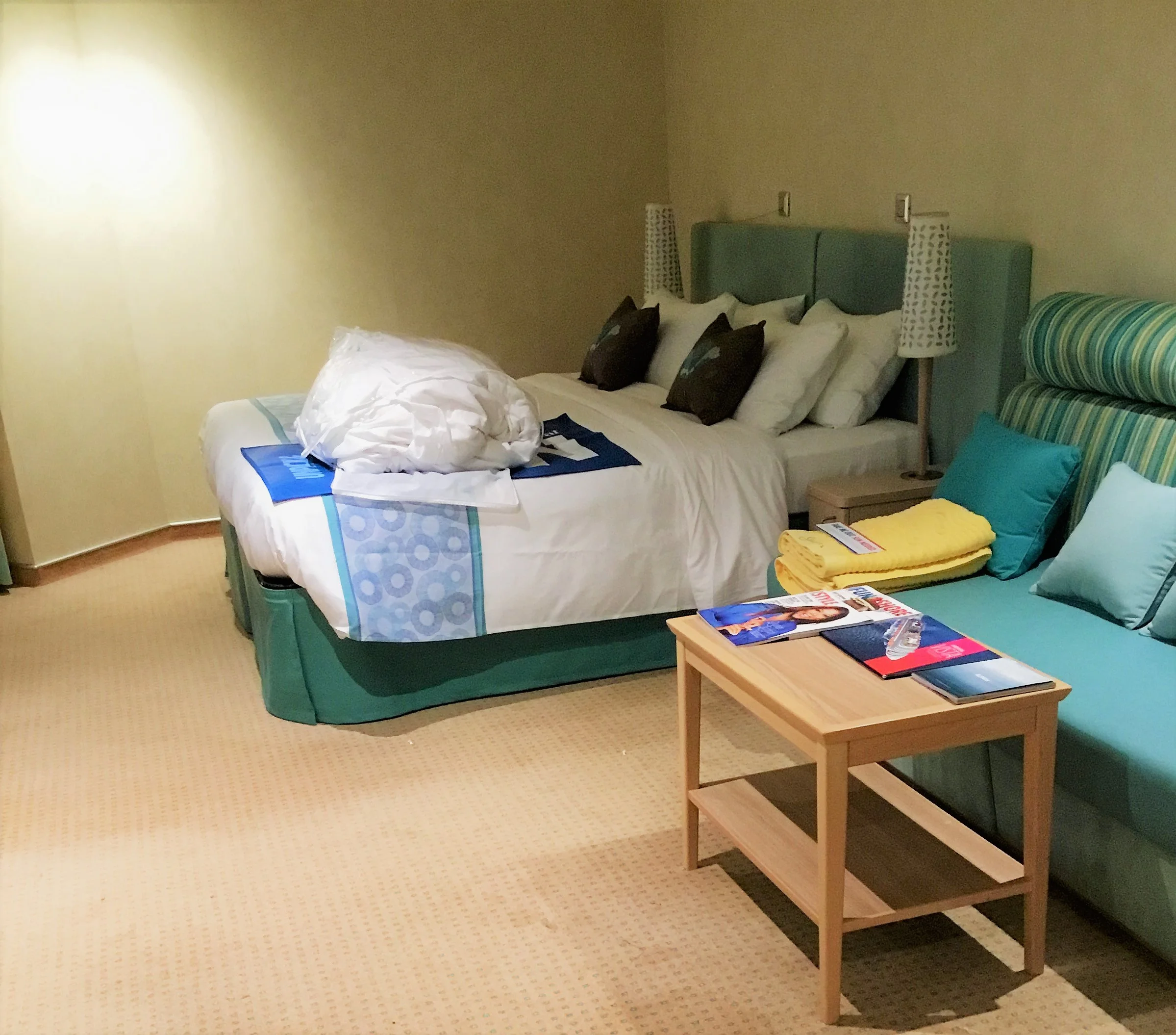 Suite with no balcony