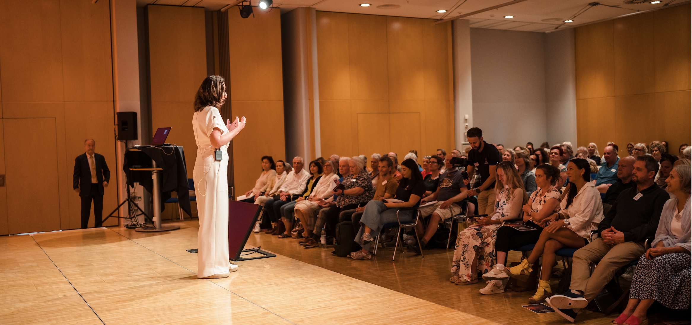 Sound Healing Journeys &amp; Vocal Performances in Rosenheim