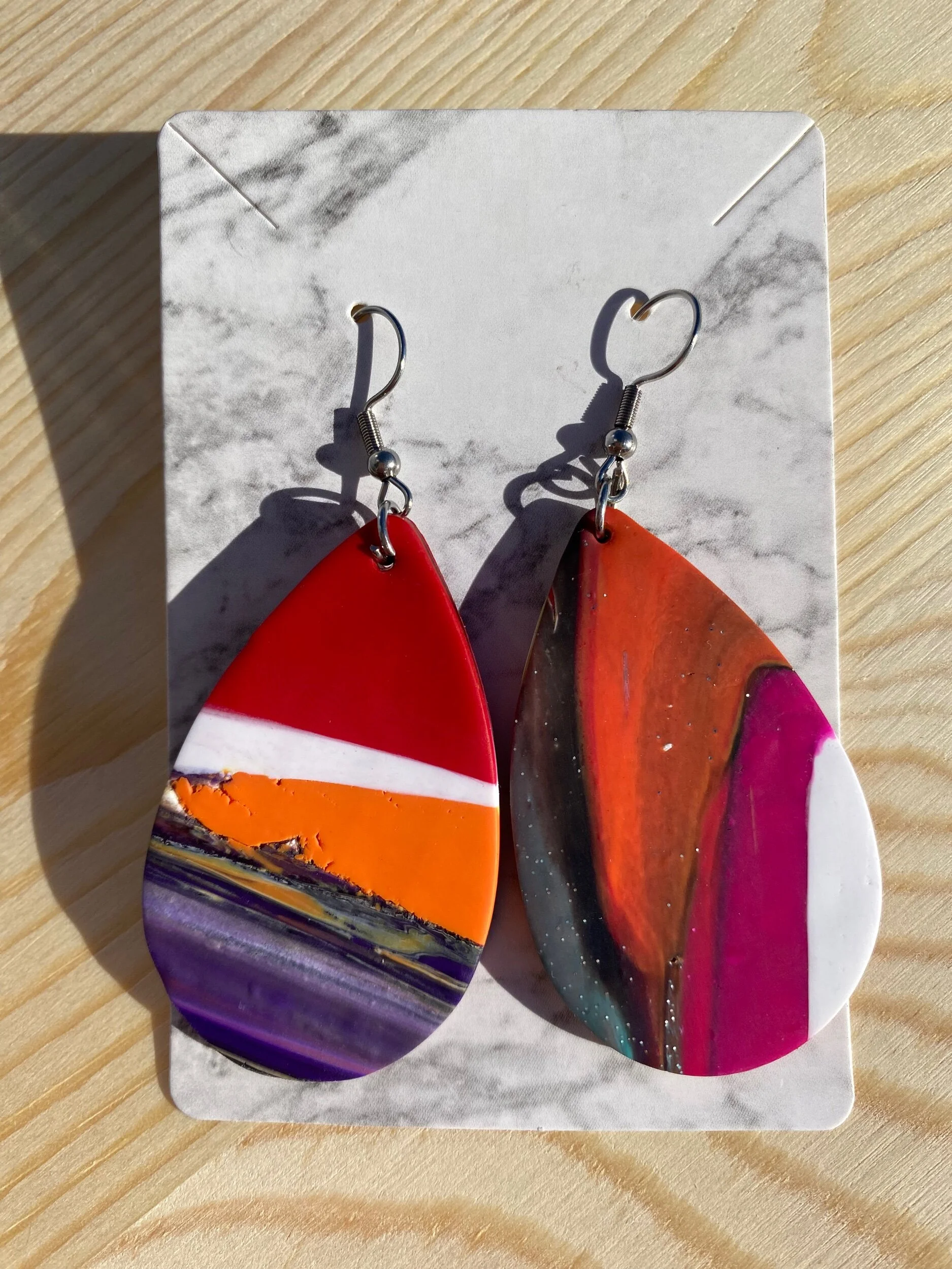 B2F187D0-5CC7-41DE-8F6F-3379CA64A776