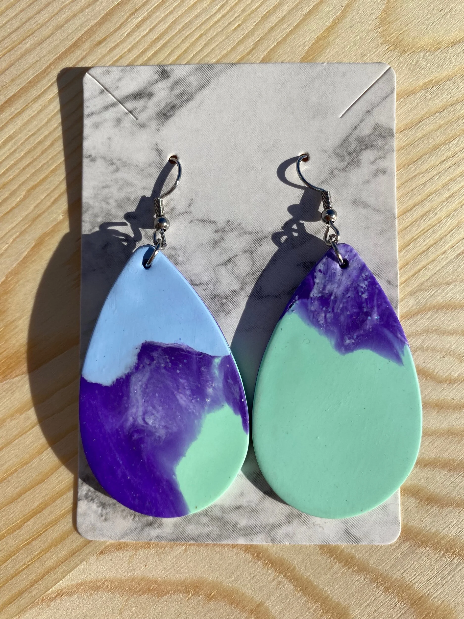 EFB98BAB-9D97-4A53-AC75-74AACA51AC4D