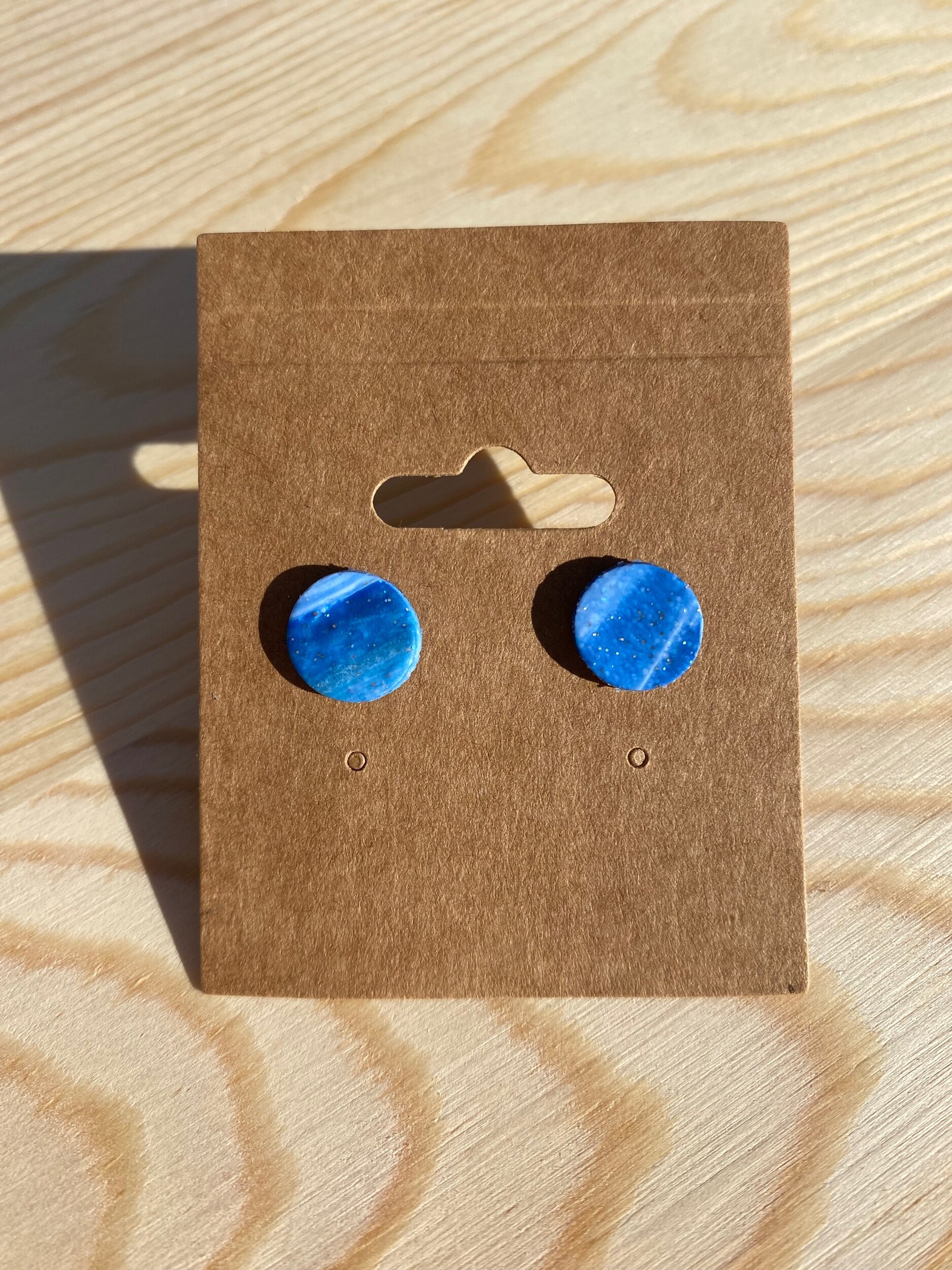 3649F206-39F5-44F1-8649-30FCBC19C9C1