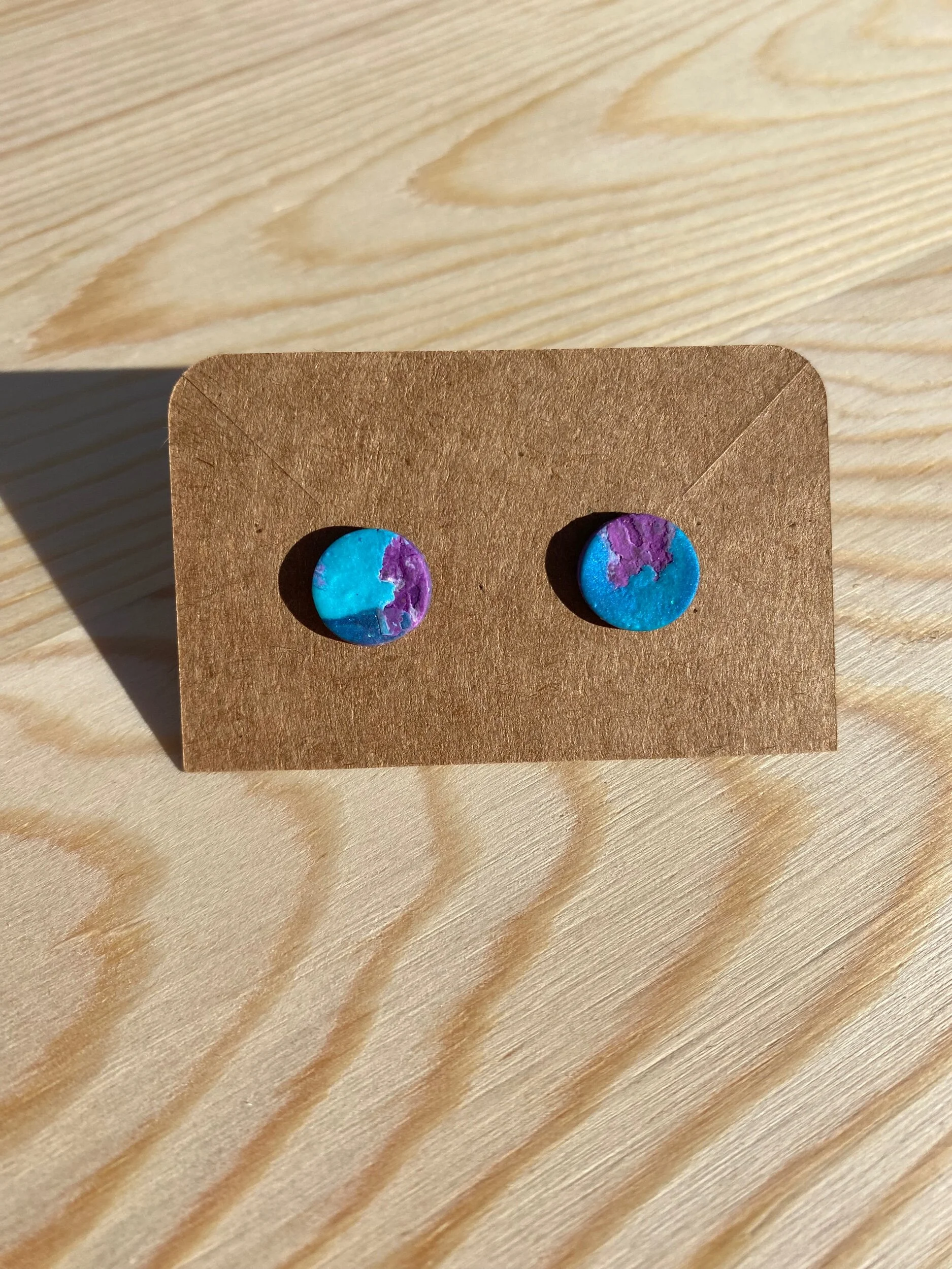 AE7D5771-132E-487D-8F8B-A37124558DFC