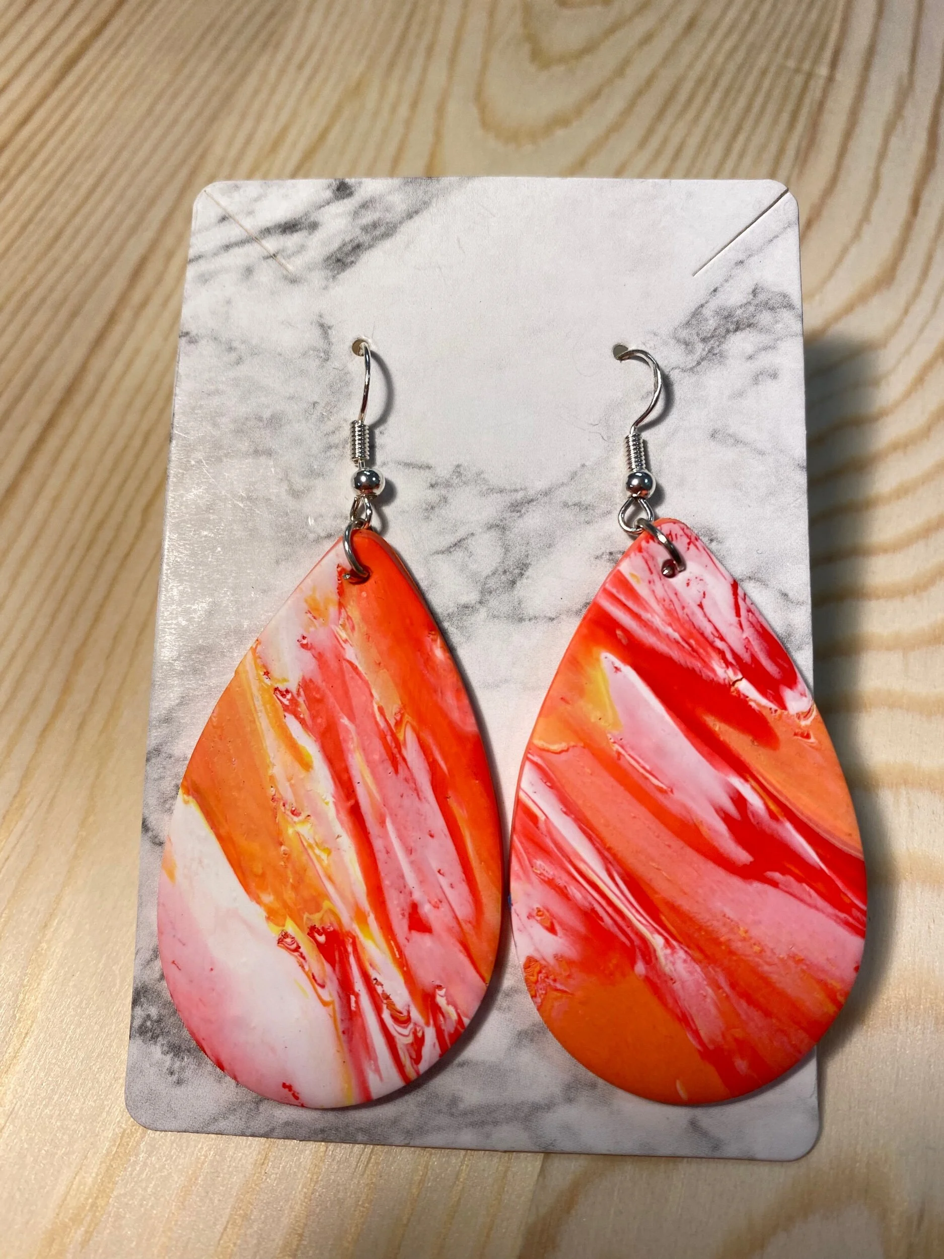 28A5F833-ECBA-40FC-8173-C80A24A5F254