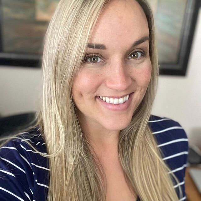 Another #seagrassselfie from a gorgeous client! Thanks @ange_larman 🥰😍 Hair by @kellikuperus .
.
.
Happy MONDAY!☀️
.
.
.
#seagrasssalonspa #mondaymotivation #selfie #hairselfie #newweek #hairgame #hairsalon #wilmingtonnchairstylist #lanzalove #lanz