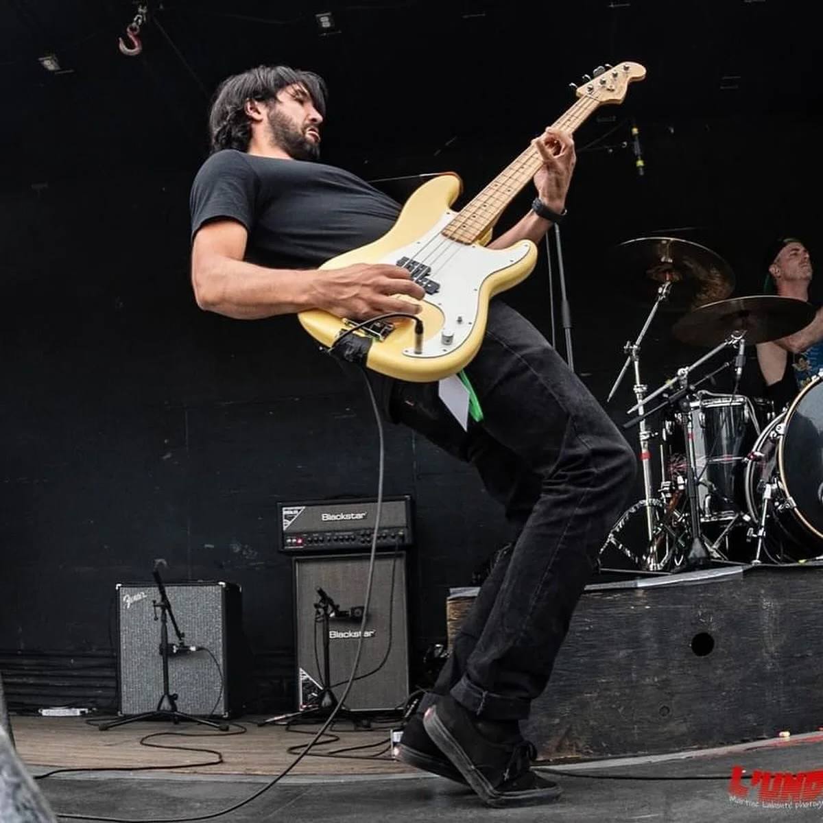 Derni&egrave;rement.

🎸🍕🌾🍉🔨🪚🐈 

Cr&eacute;dit de la premi&egrave;re photo: Martine Labont&eacute;
