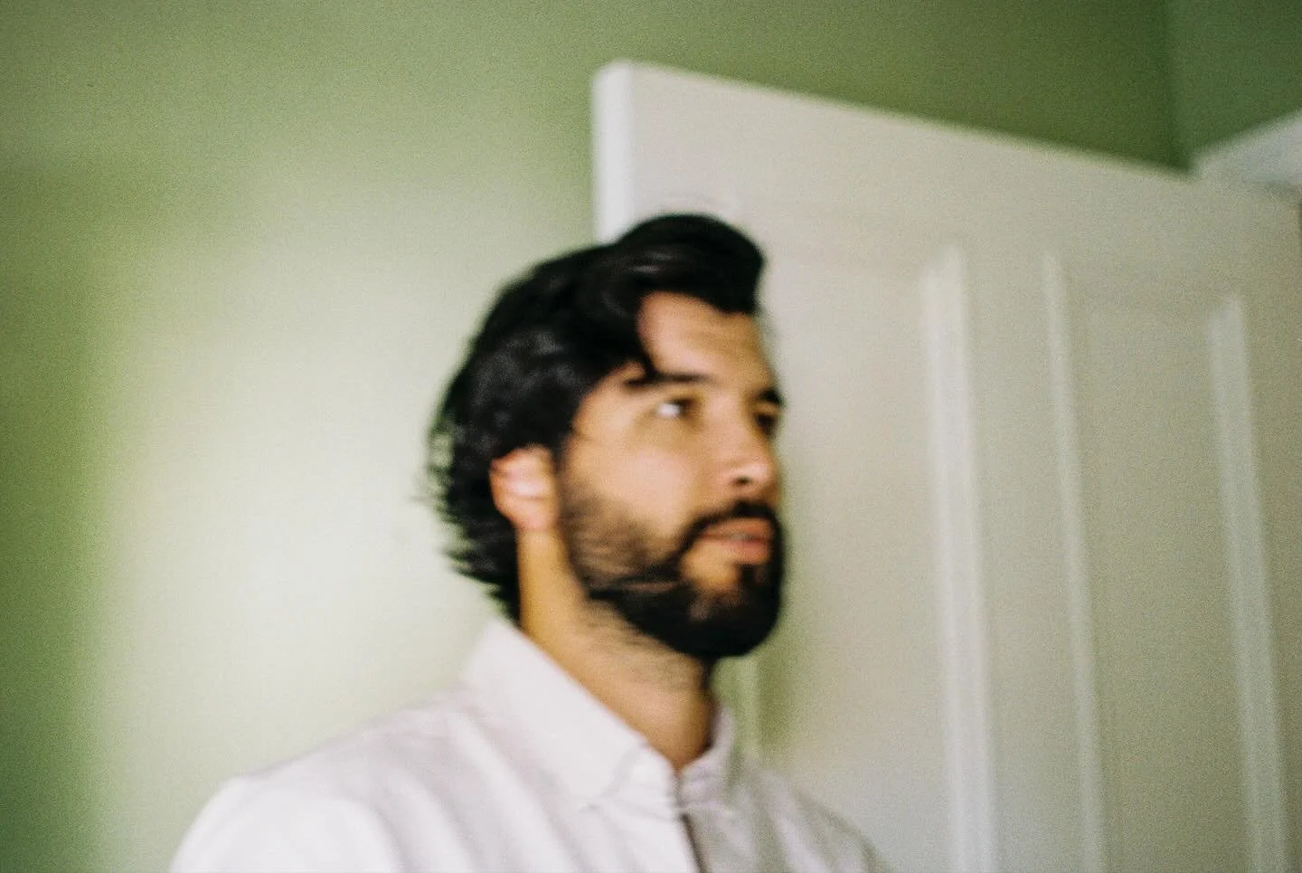 Il y a deux jours j&rsquo;ai sortie une nouvelle chanson!

Je suis vraiment touch&eacute; par votre r&eacute;ception, j&rsquo;avais tellement h&acirc;te de vous partager de la nouvelle musique.

Pour ceux et celles qui auraient manqu&eacute; &ccedil;