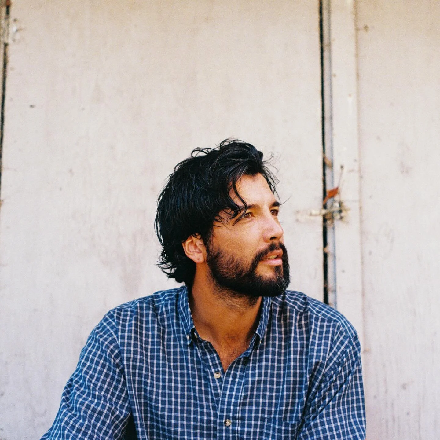 Comme d&rsquo;habitude je reviens vous dire que j&rsquo;ai sorti une nouvelle chanson cette semaine! 

&laquo;&nbsp;La saison est finie&nbsp;&raquo;

Dans le m&ecirc;me esprit que les autres tounes de l&rsquo;album qui s&rsquo;en vient, c&rsquo;est l