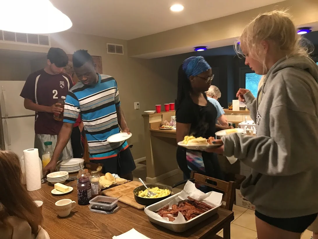 Eating with the love between our brothers and our sisters