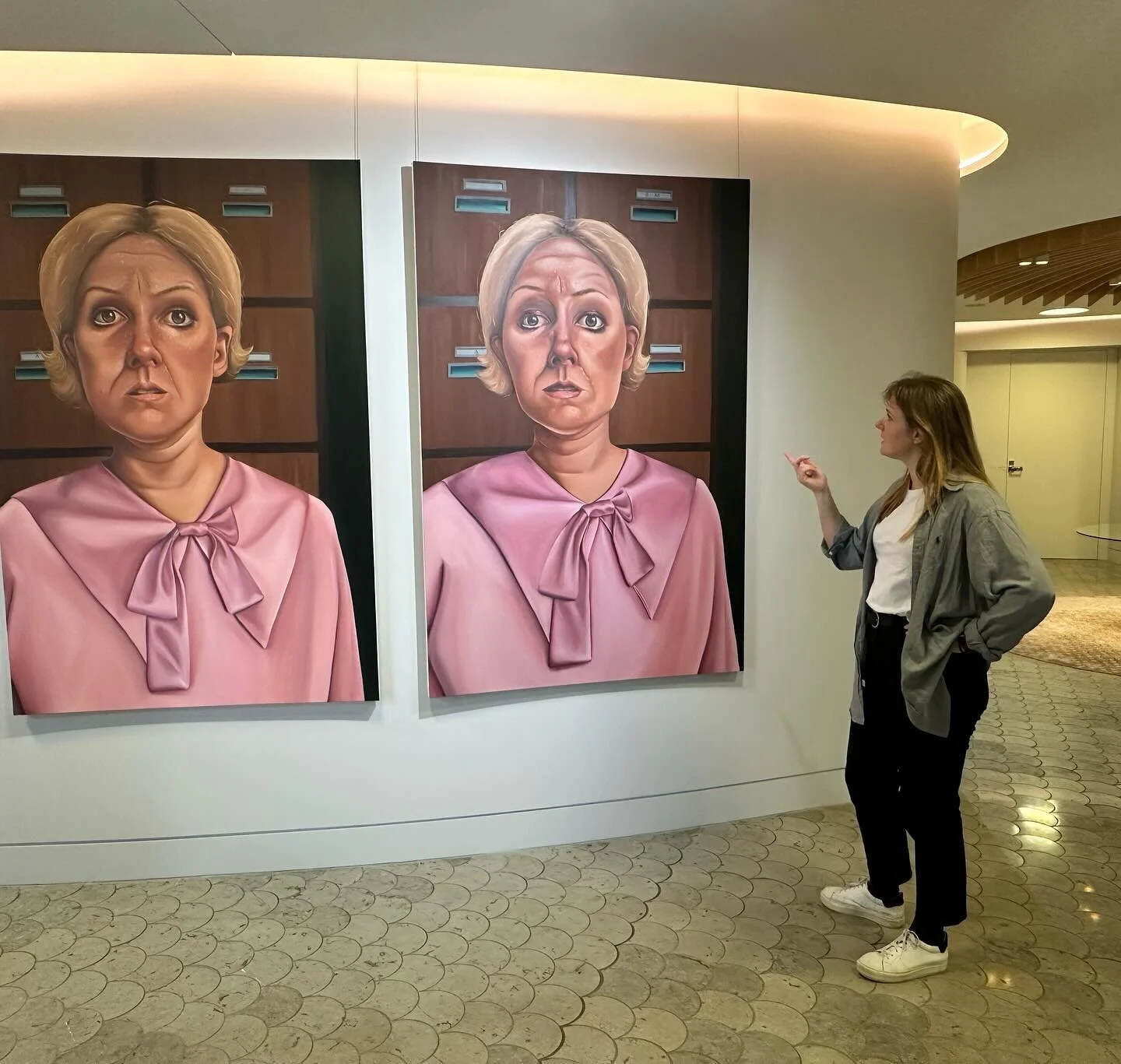 Special viewing with @mrpfull for her upcoming exhibition #claytonutzartpartnership @claytonutz @chalkhorsegallery #333artprojects