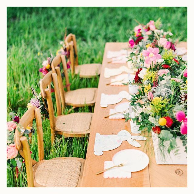 Hip hop hooray our Brunching Bunnies Easter party is featured on @100layercakelet today!🐰🌾
⠀⠀⠀⠀⠀⠀⠀⠀⠀
Styling and design: @therevelryco
Photography: @custockphotography
Kids clothes: @vineyardvines 
Tabletop: @merimeriparty
Flowers: @poppycart.co
Fu