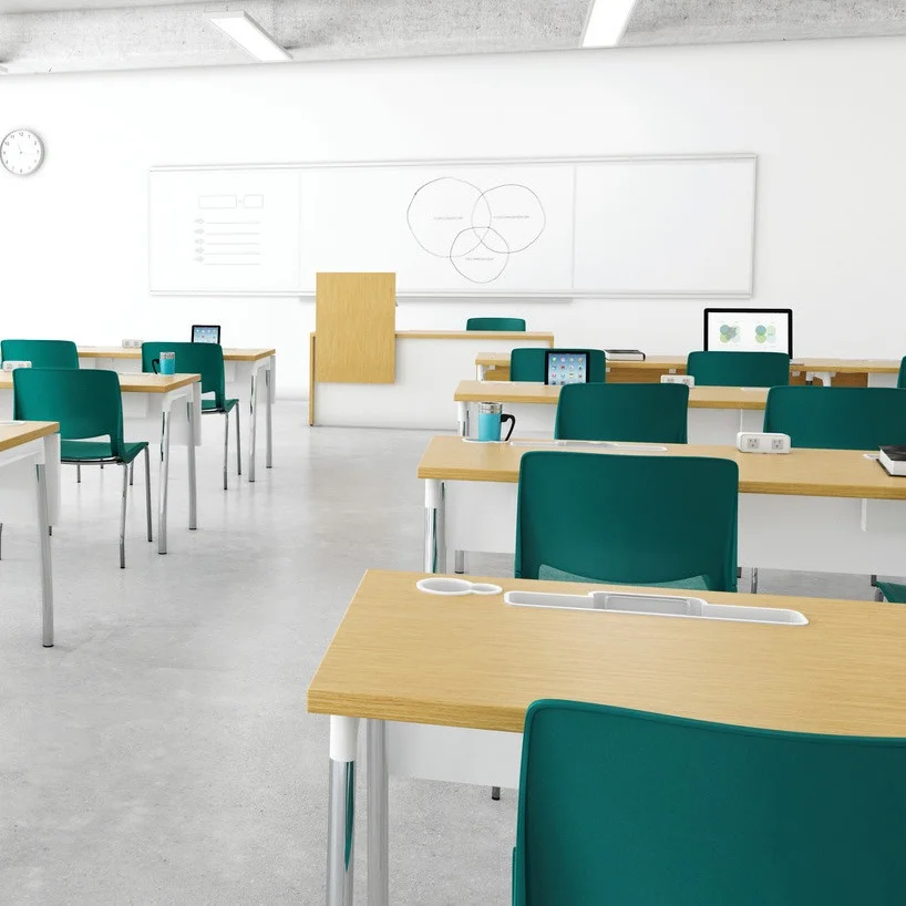 Low-Classroom_Traditional_Introduction-Banner.jpg