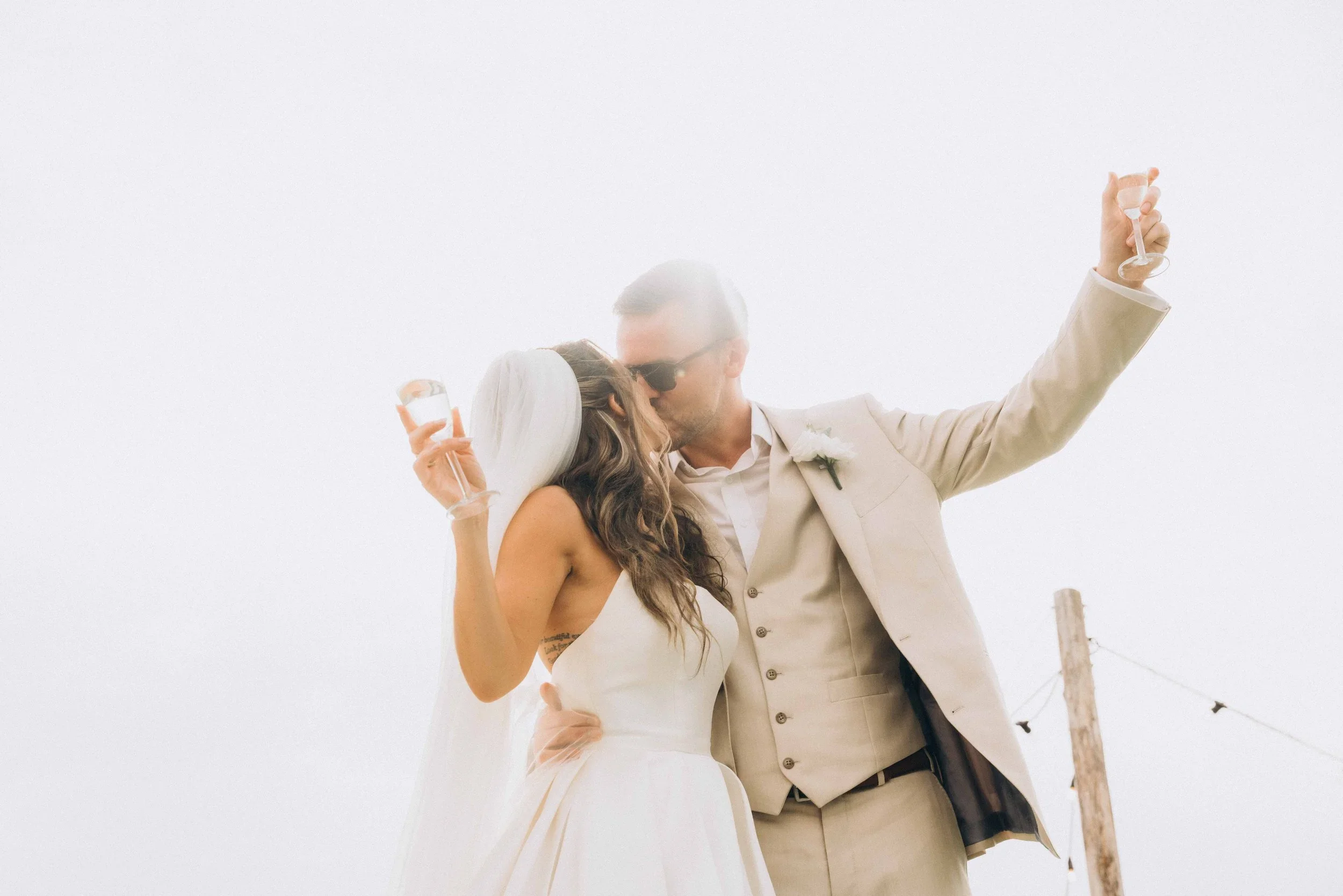 Italy_Tuscany_Wedding+photography_luxury+destination_castle_hills+valley_victor+rusu-34.jpg.webp