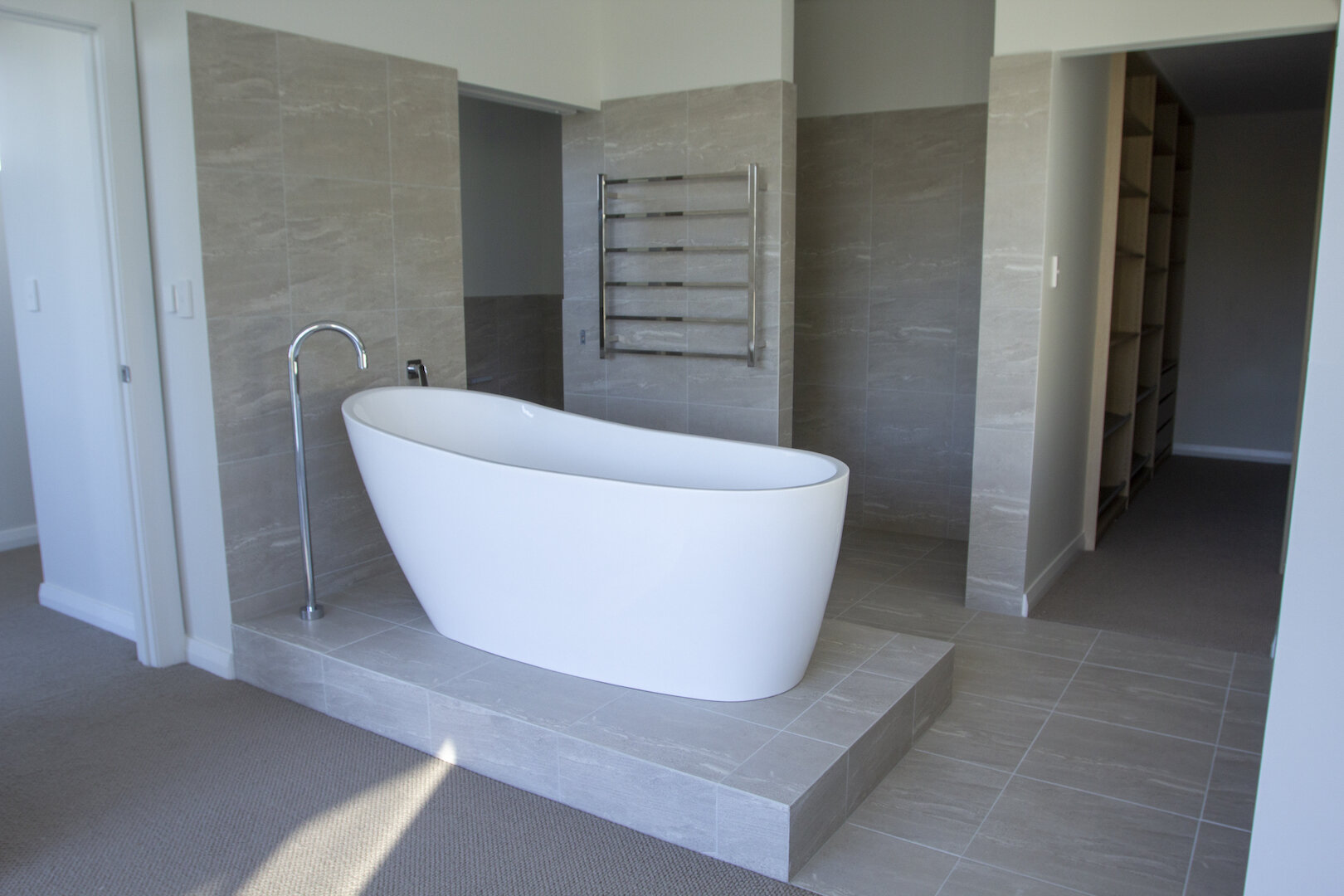 Pelican Point 2 Master bathroom.jpg