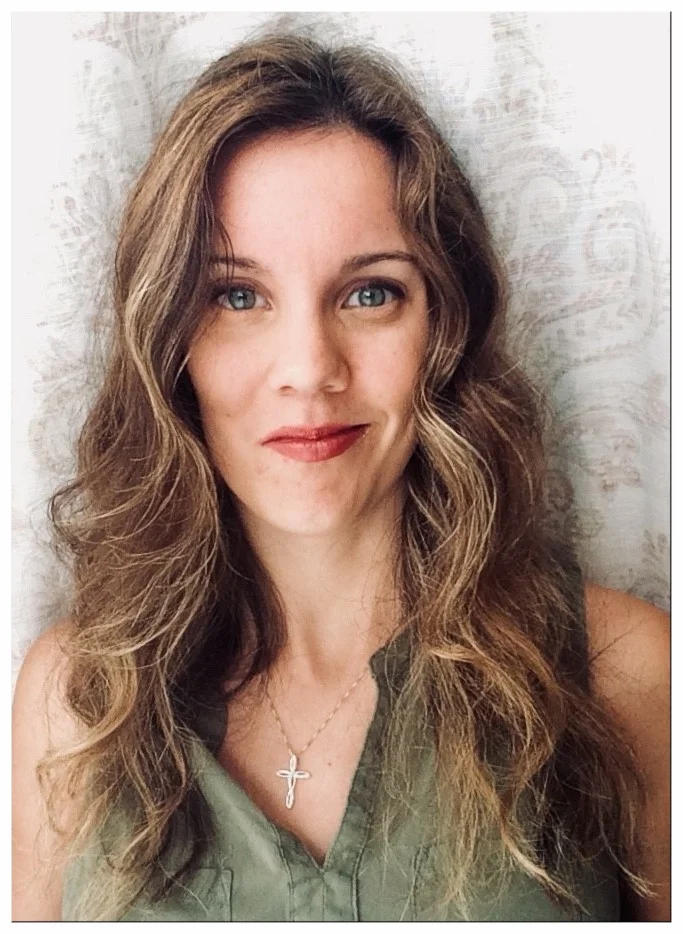headshot1.jpg