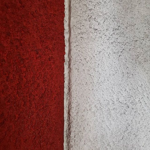 #notredameduhaut #lecorbusier #ronchamp #concrete #redandwhite #whiteandred