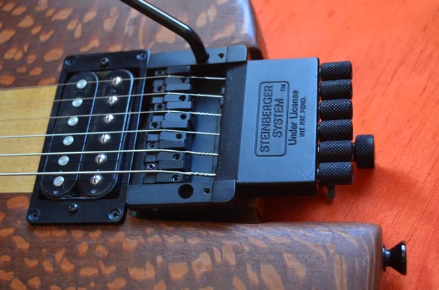Stumpy One Hand Stumpy β Sankey Guitars