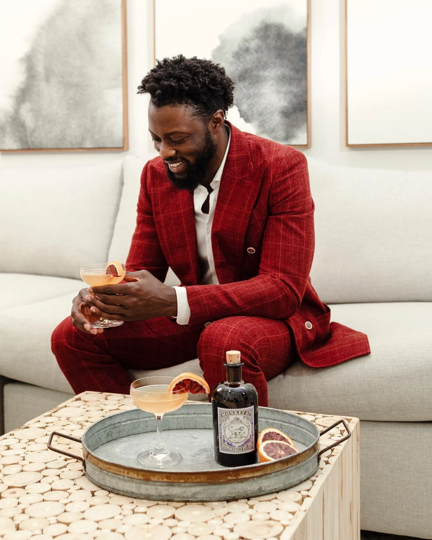 Being a father is a rewarding responsibility. You're tasked with caring for your family while working to maintain an identity of your own. This Father's Day, I will reflect on how much I continue to grow in fatherhood while enjoying @Monkey47 gin. I 